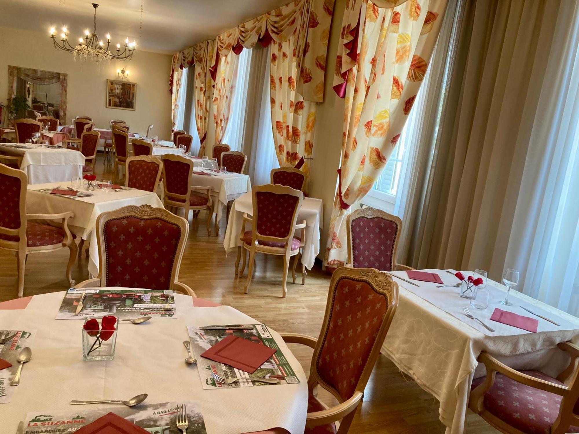 Hotel De Champagne Сен Дизие Екстериор снимка